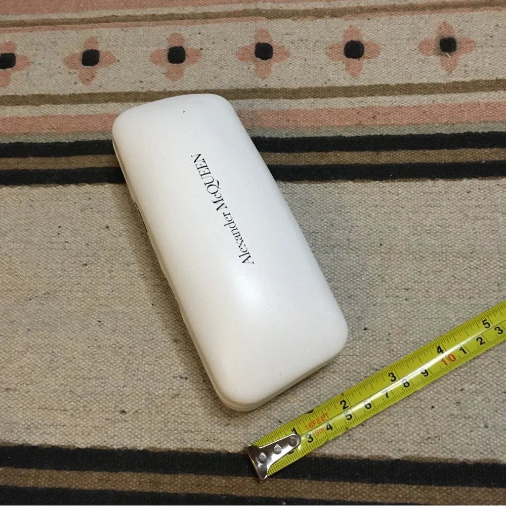 Alexander McQueen white & black eyeglass sunglasses case red lined & shag new